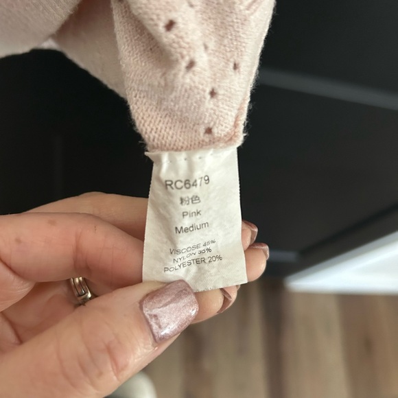 Elegant Pink V Neck Shirt - Picture 4 of 5